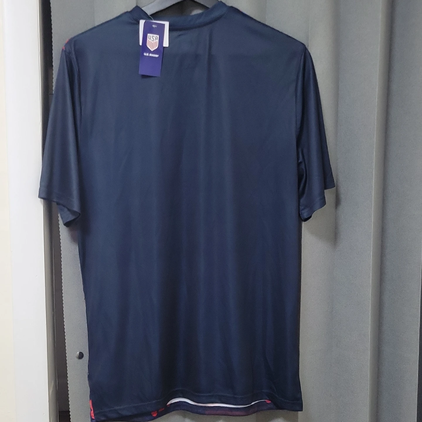 U.S. Soccer T-Shirt - Blue/Red Graphic - Size M - photo 5