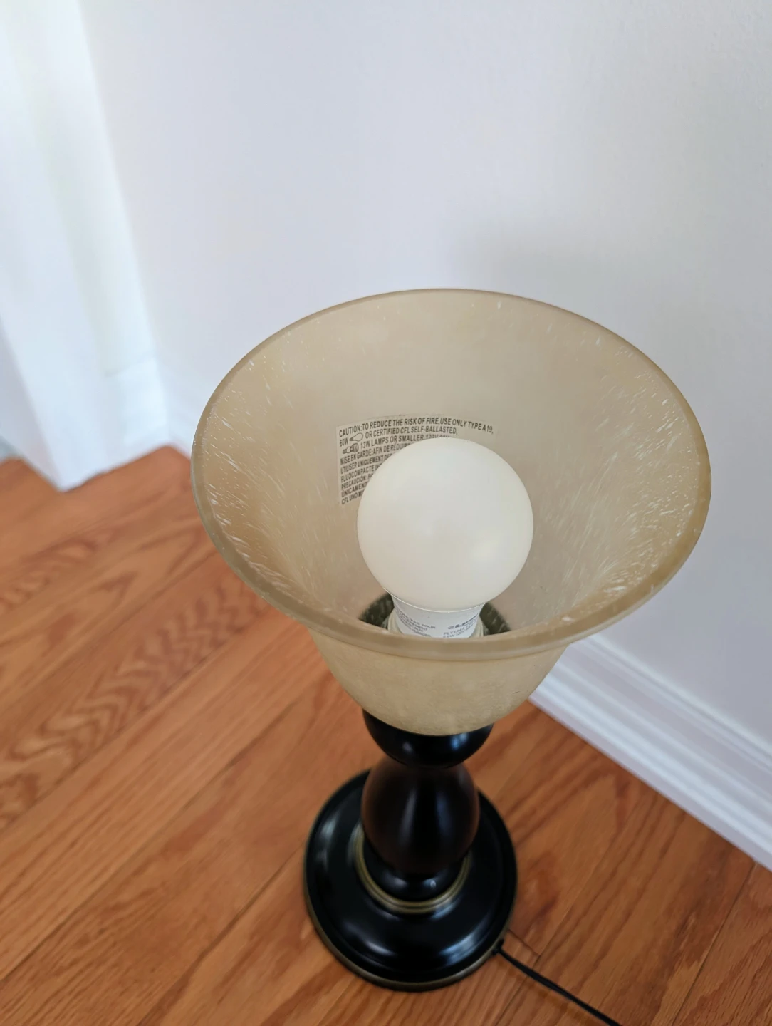 Table Lamp with Frosted Glass Shade - photo 5