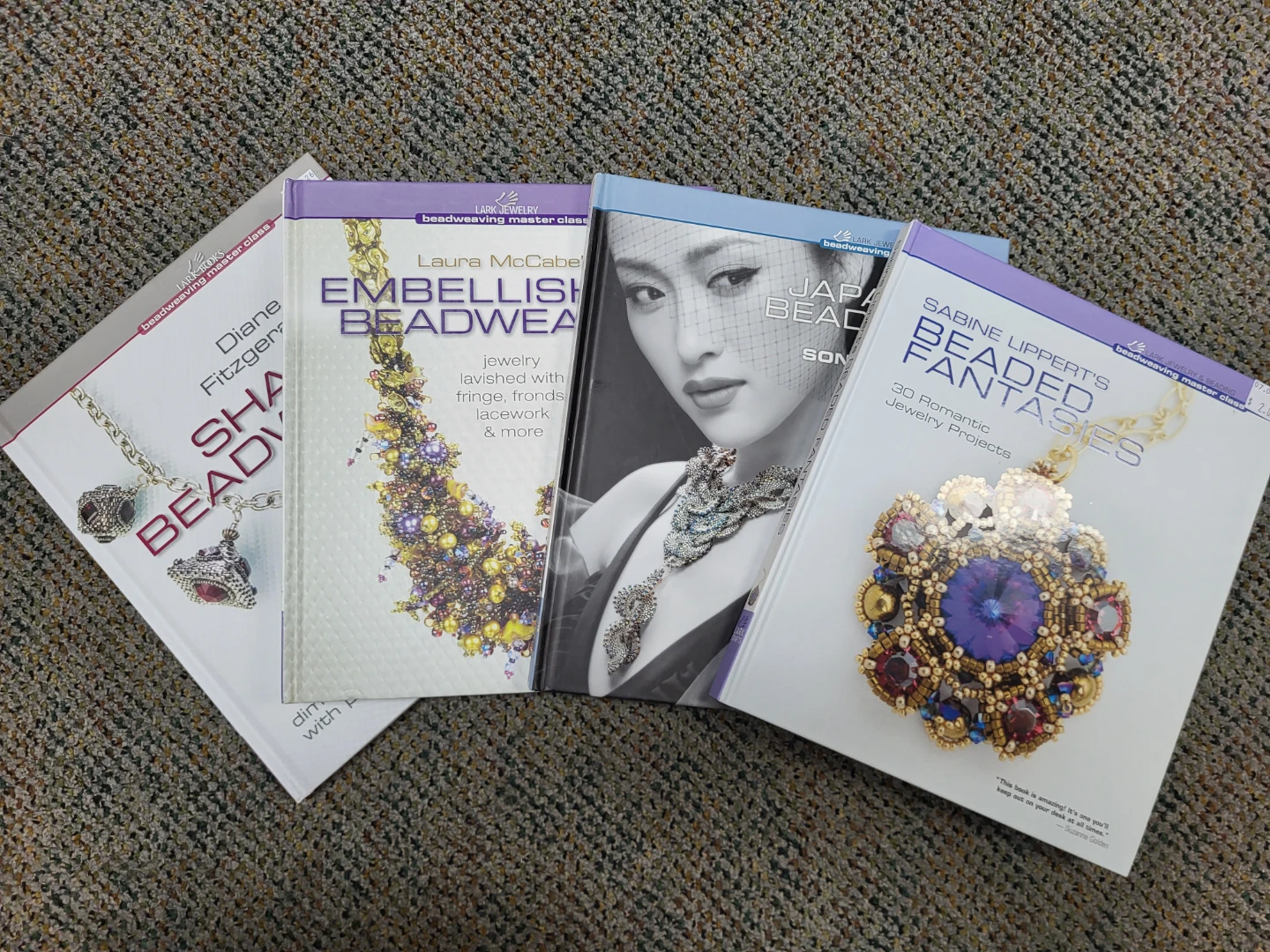 Set of 8 Beading and Jewellery Making Books - photo 2