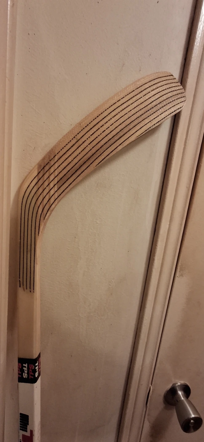 Louisville TPS Yzerman Wood Hockey Stick - photo 4