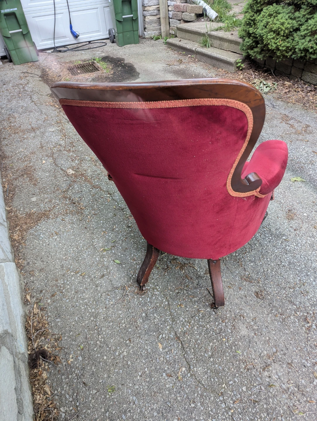 Antique Velvet Armchair - photo 3