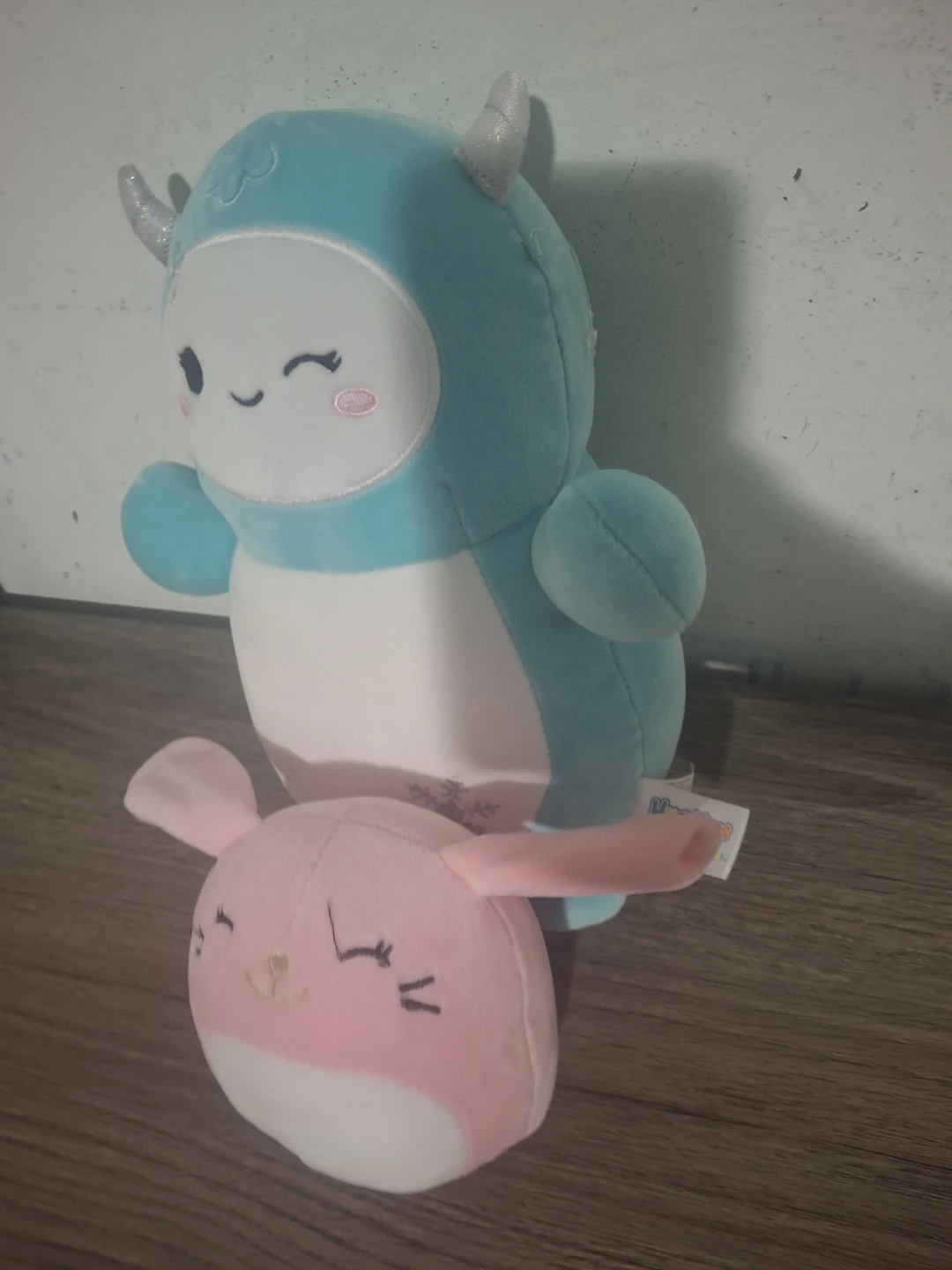 Squishmallows Hug Mees Yeti and Pink Plush Set