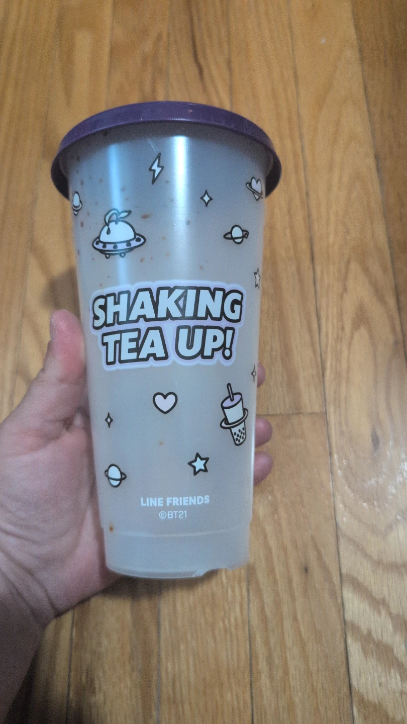 BTS Chatime BT21 Reusable Colour Changing Cup 710 ML - photo 2