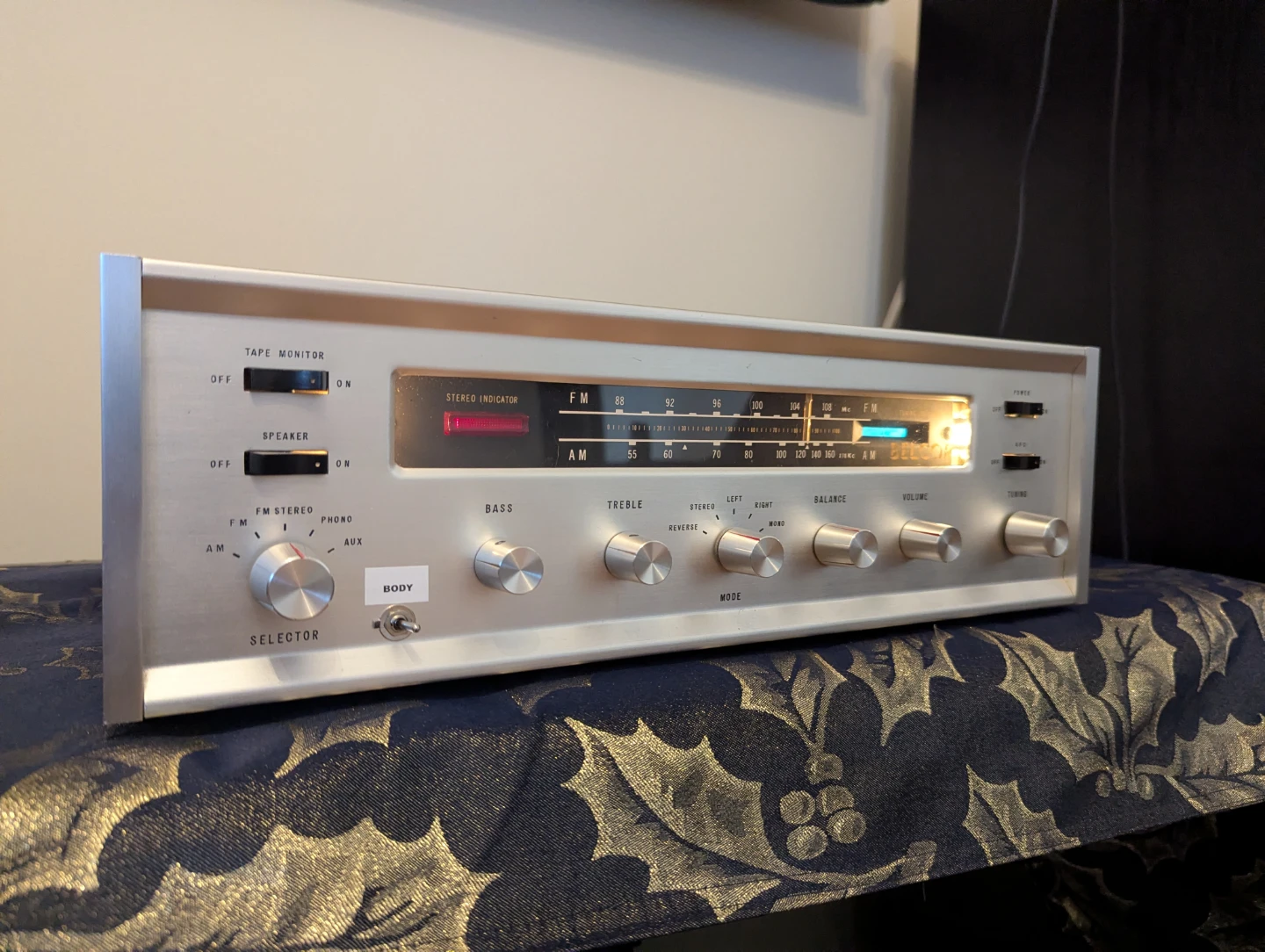 Belcor  Fax 200 stereo receiver - photo 4