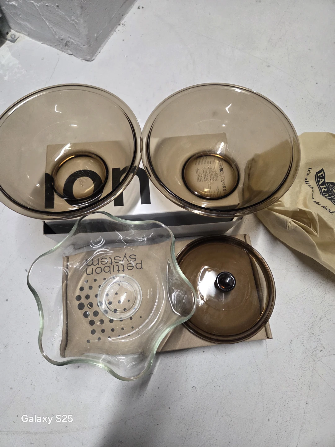 Pyrex Vision Ware Bowls with Lid - photo 2