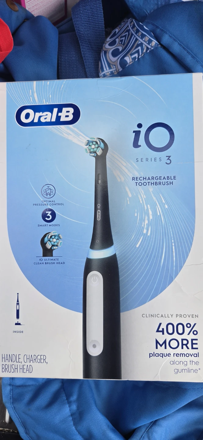 Oral-B iO Series 3 Rechargeable Electric Toothbrush Black