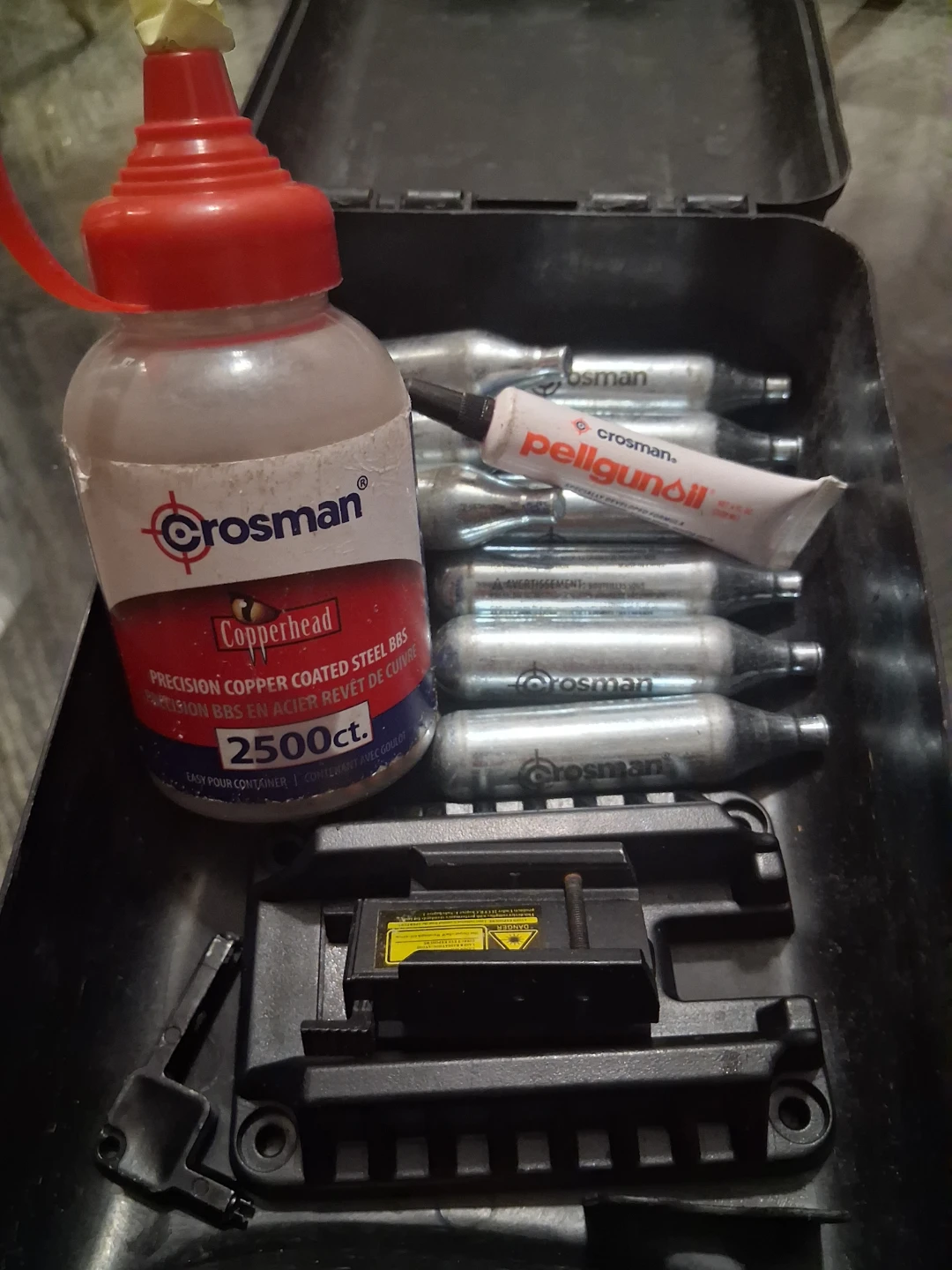 Crosman Copperhead BBs with Co2 Cartridges and Pellgunoil