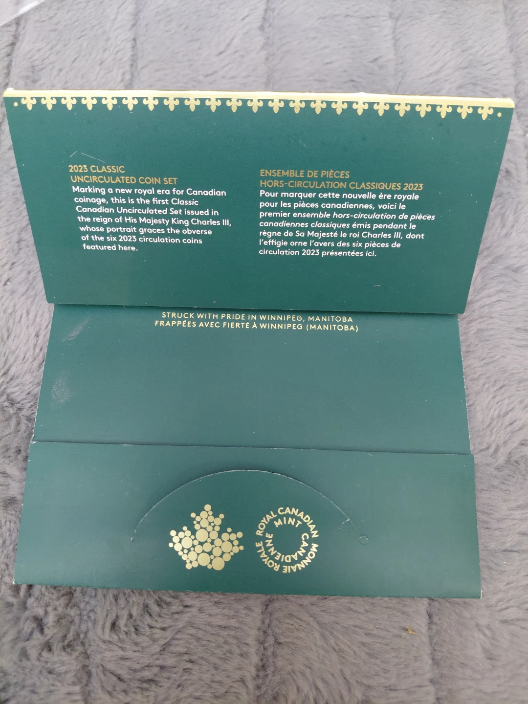 2023 Classic Uncirculated Coin Set - King Charles III - photo 4