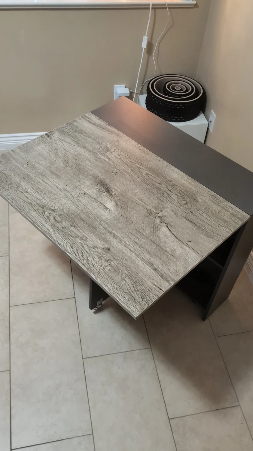Foldable drop leaf dining table