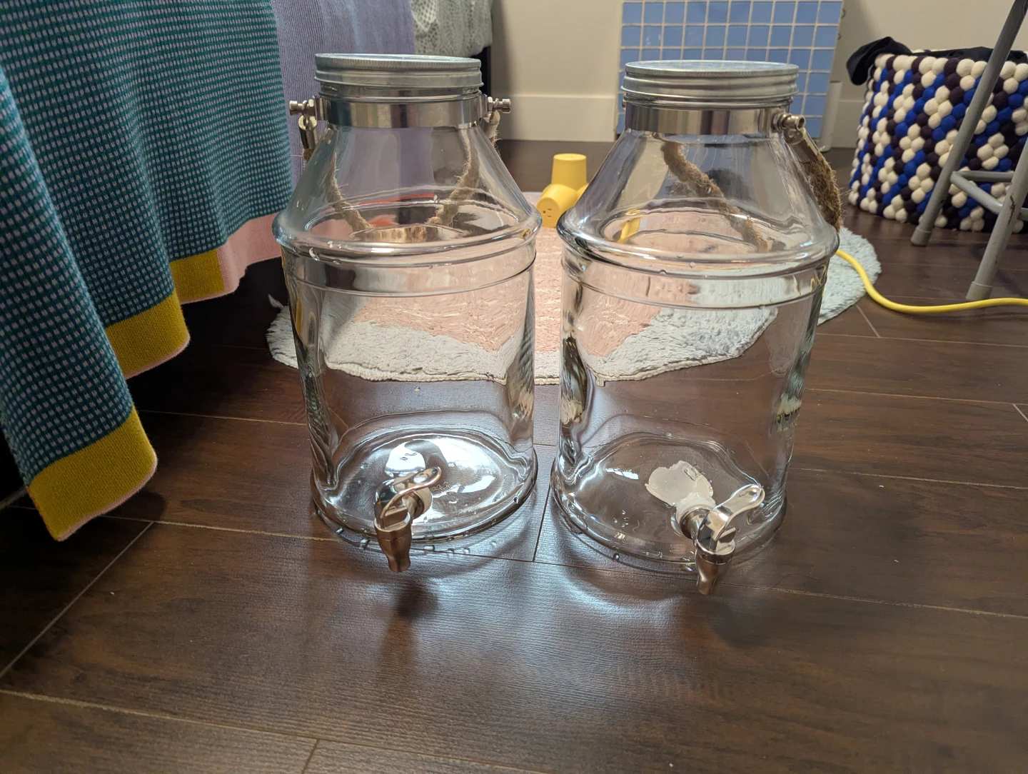 Set of 2 Glass Drink Dispensers with Spigots