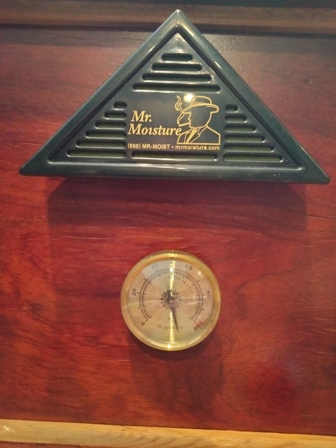 Mr. Moisture Humidor with Thermometer - photo 2