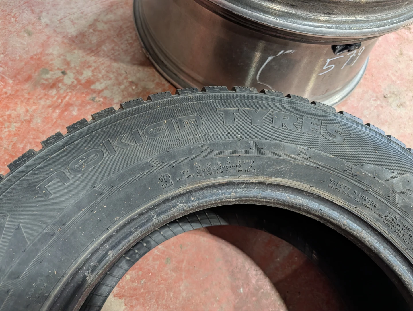 Two winter tires no rims  215/70R15 98T - photo 5