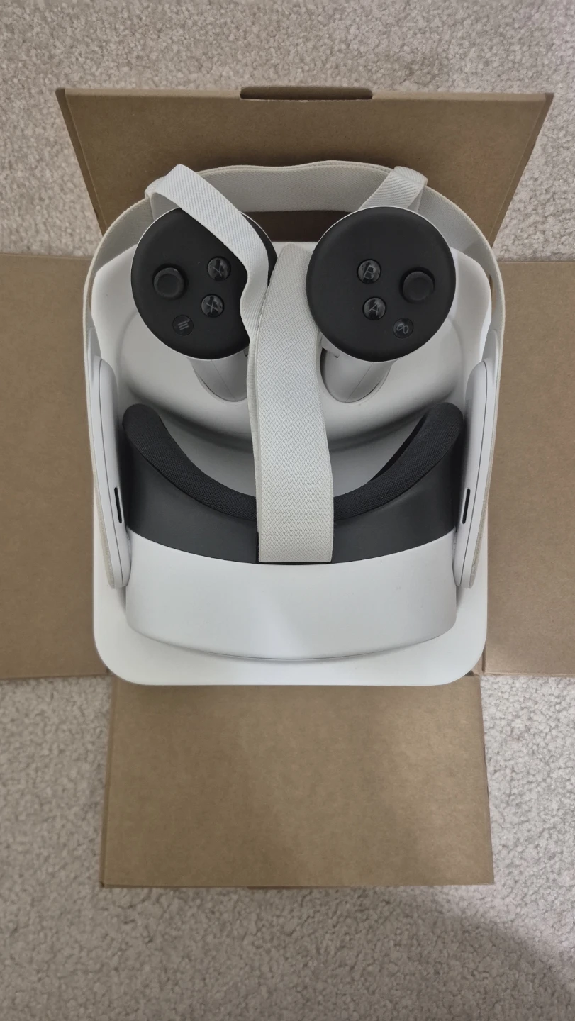 Meta Quest 3s Vr headset - make an offer - photo 4