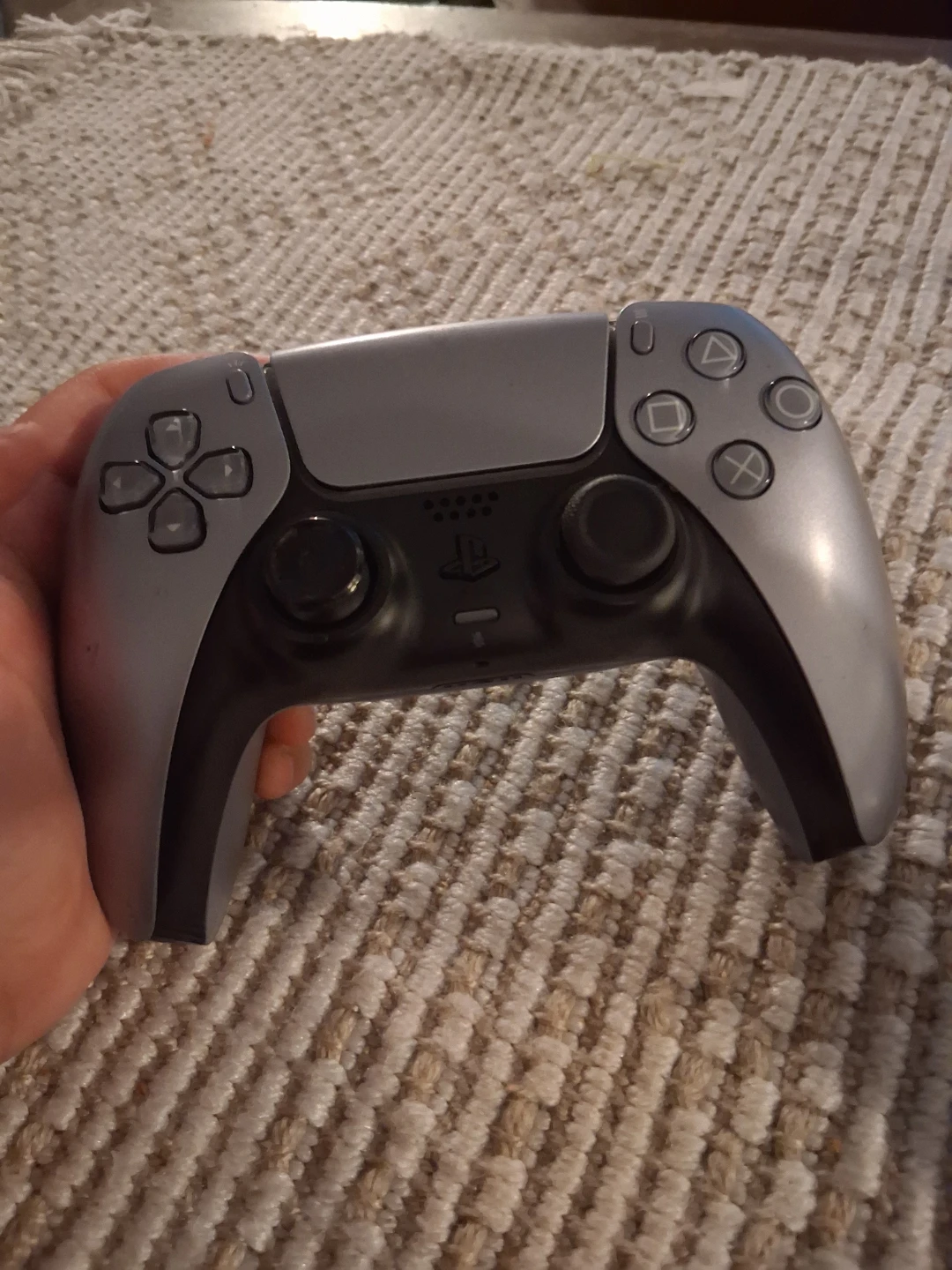 Pes 5 hand - photo 2