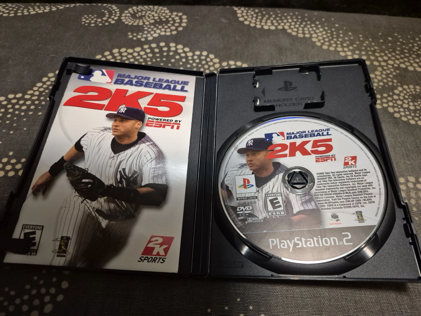 PlayStation 2 Major League Baseball 2K5 Game - photo 2