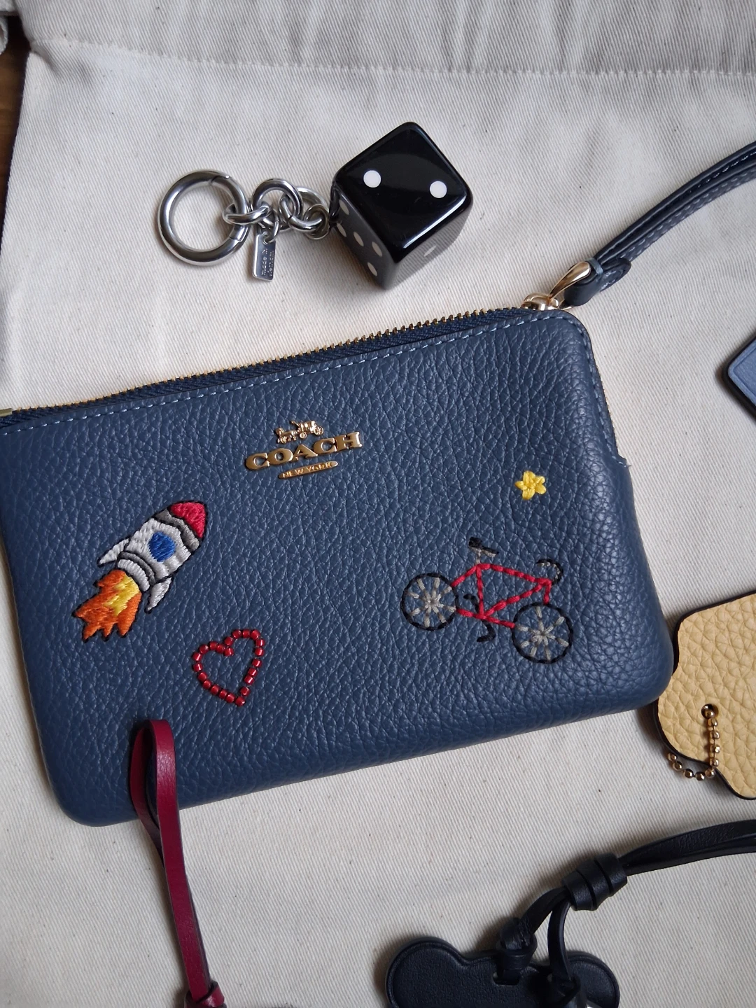 Coach bundle - photo 2