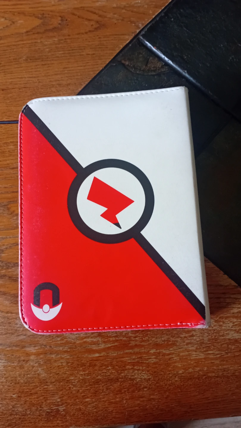 Pokémon Trading Card Binder - photo 4