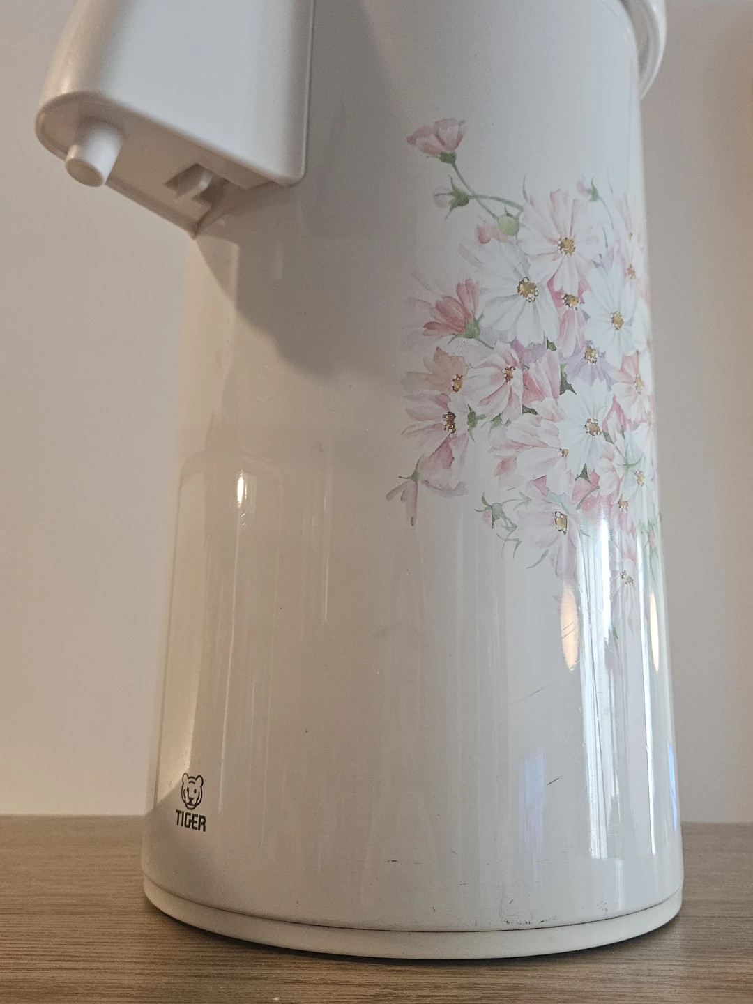 Tiger Air Pump Hot Water Dispenser - photo 3