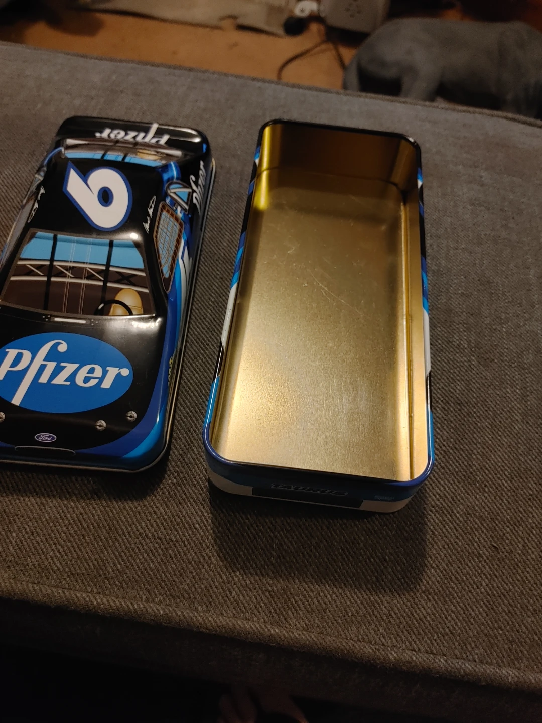 Pfizer NASCAR Collectible Tin - photo 2