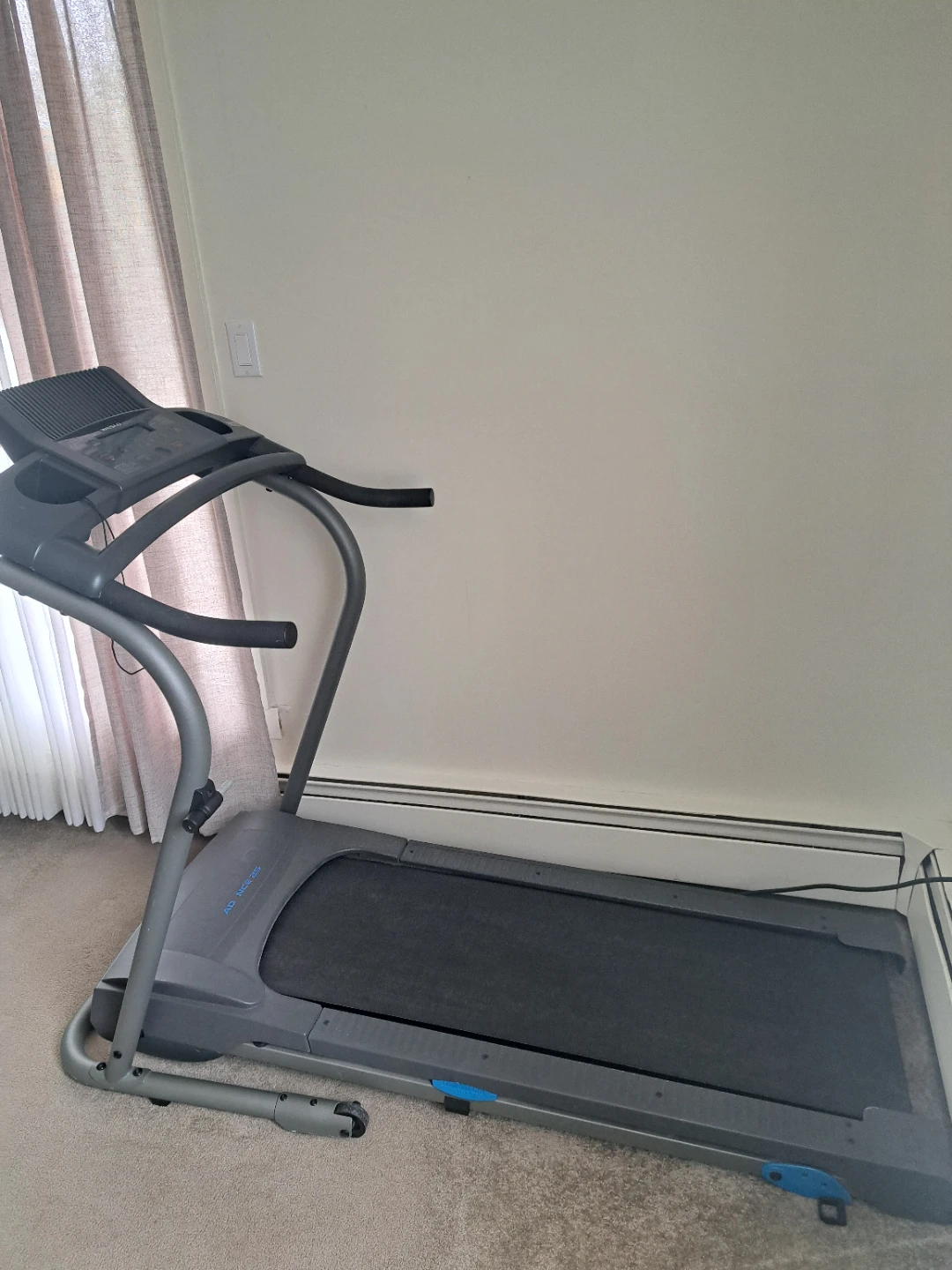 Weslo Cadence G 5.9 Treadmill - photo 3