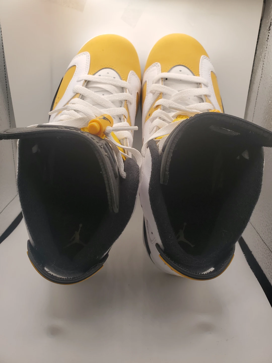 Air Jordan 6 Retro Yellow and White - photo 4