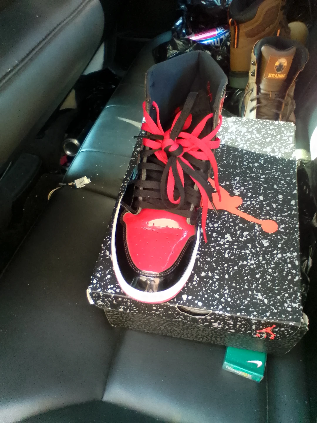 Air Jordan 1 "Bred Toe" Men's Size 9.5 other shoe is 11 size