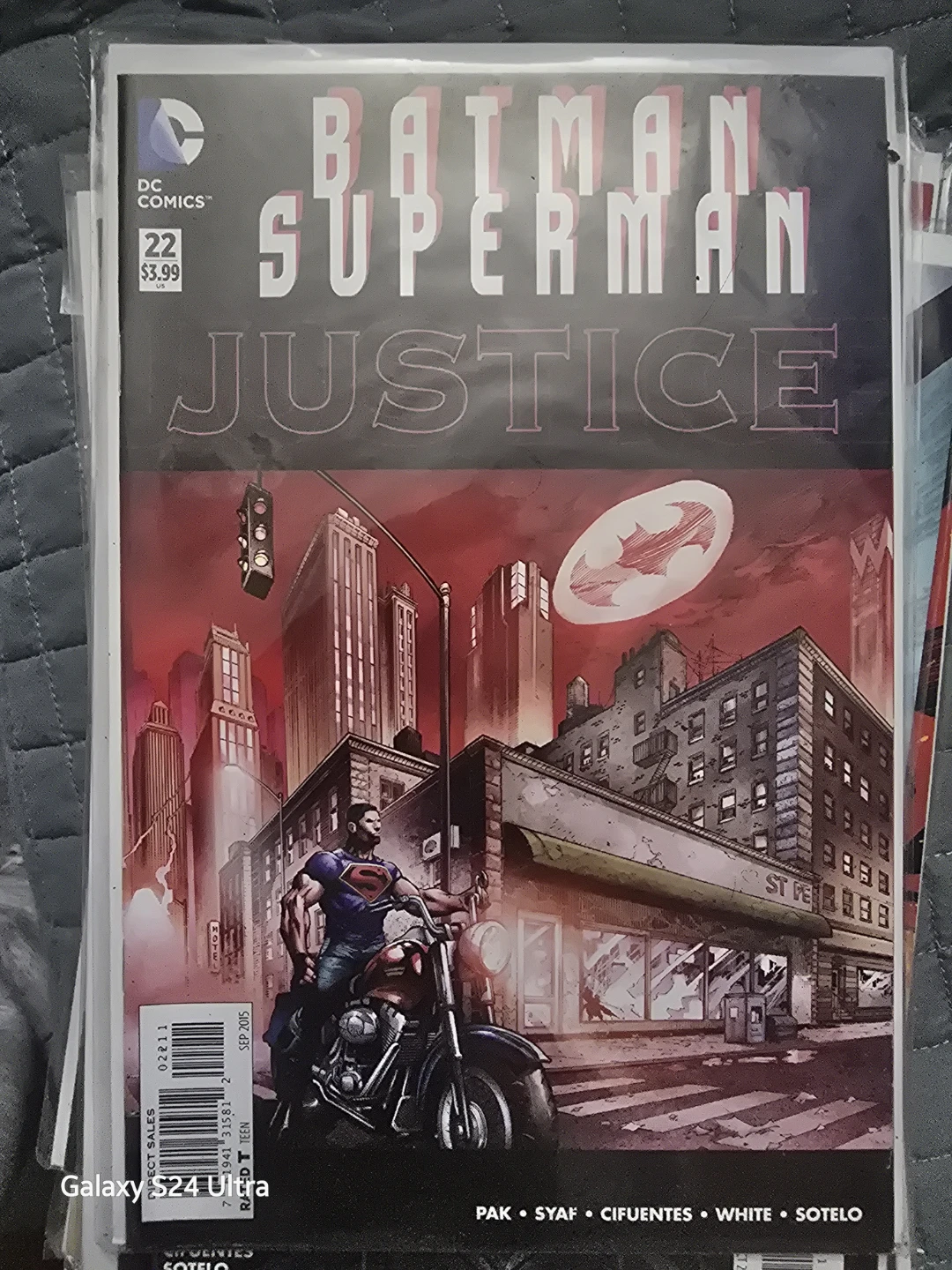 DC Comics Batman Superman Justice #22