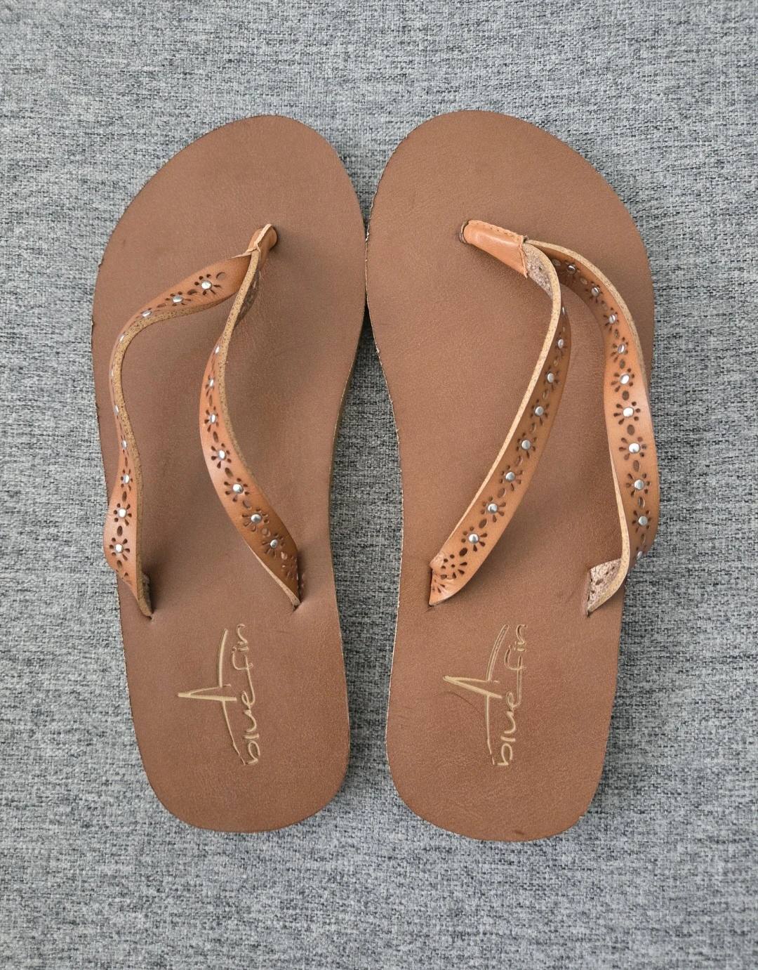 Bluefin Brown Flip Flops - Size 7