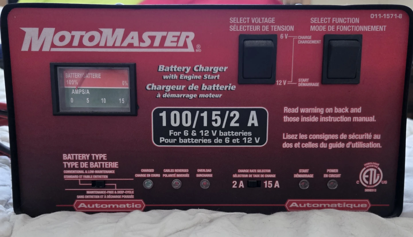 MotoMaster 100/15/2A Battery Charger with Engine Start