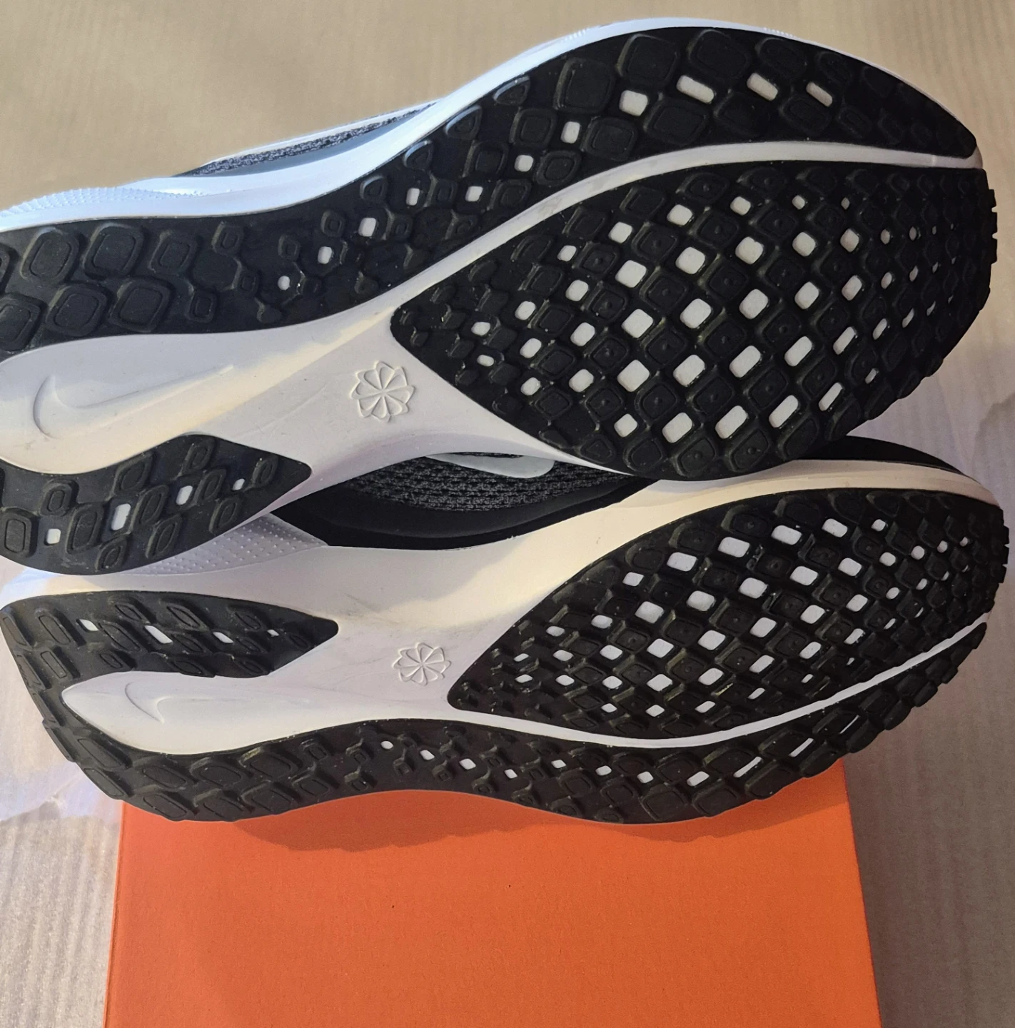 BNIB)Nike Size 7 Air Zoom Pegasus 41 Women's Running Shoes - photo 2