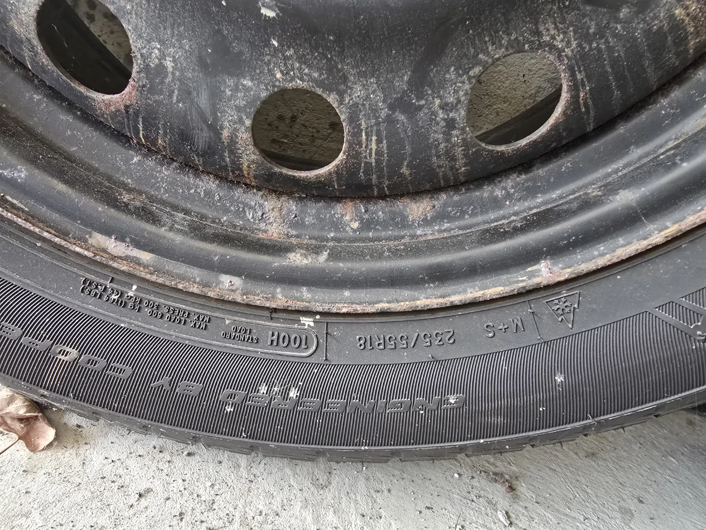 Motomaster Winter Edge Winter Tires (235/55R18) - photo 3