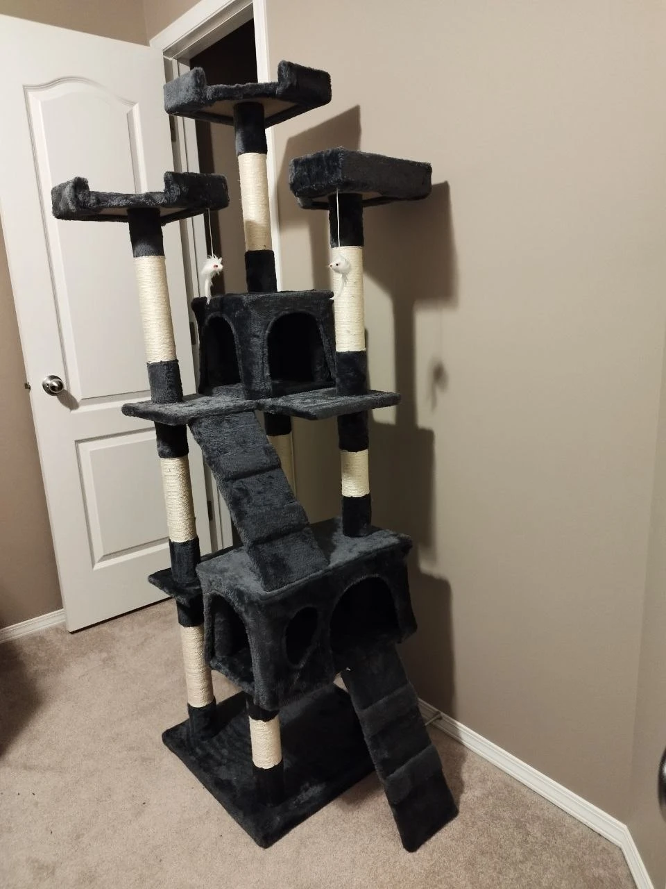 Cat tree