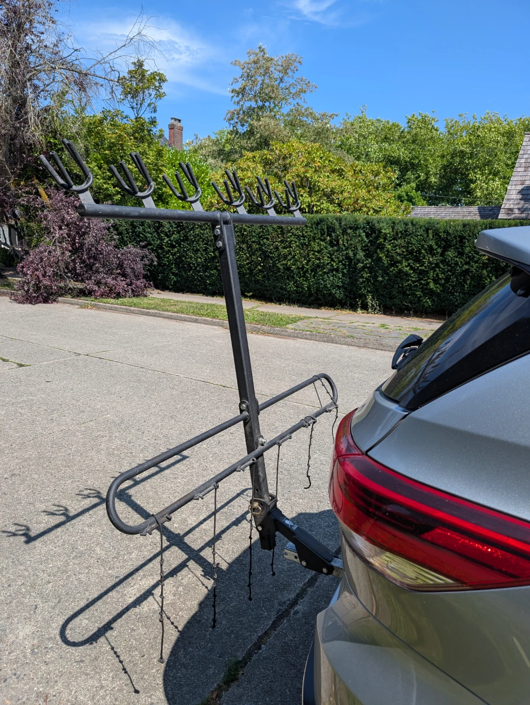 North Shore Racks NSR-6 vertical six-bike carrier