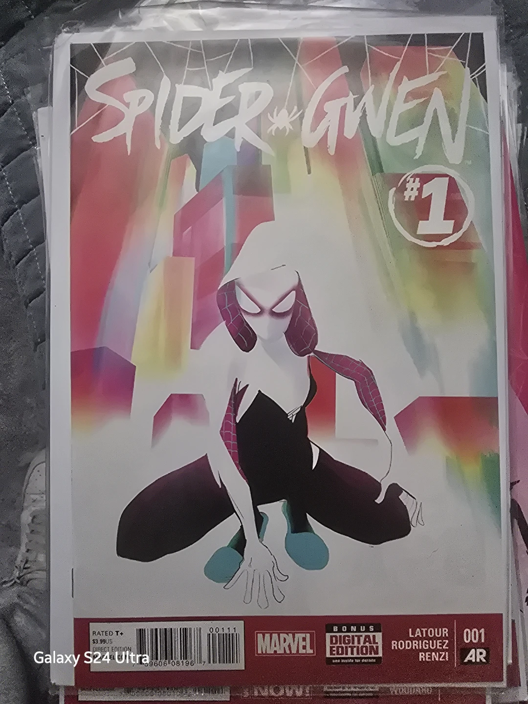 Spider-Gwen #1 Comic Book