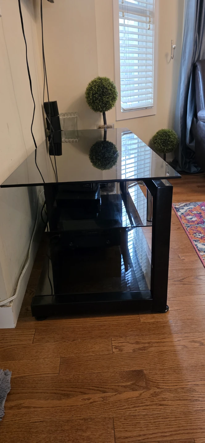 Black Glass t.v table - photo 3