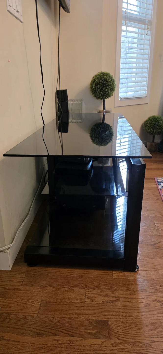 Black Glass t.v table - photo 4