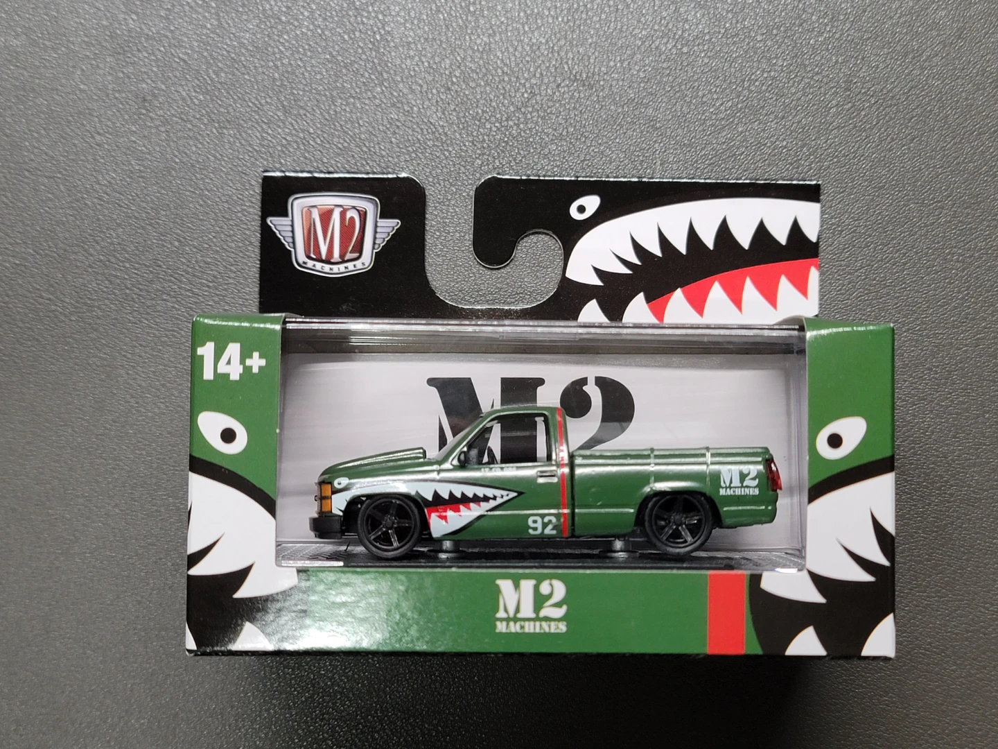 M2 Machines 1992 Chevrolet C1500 SS 454 Die-cast