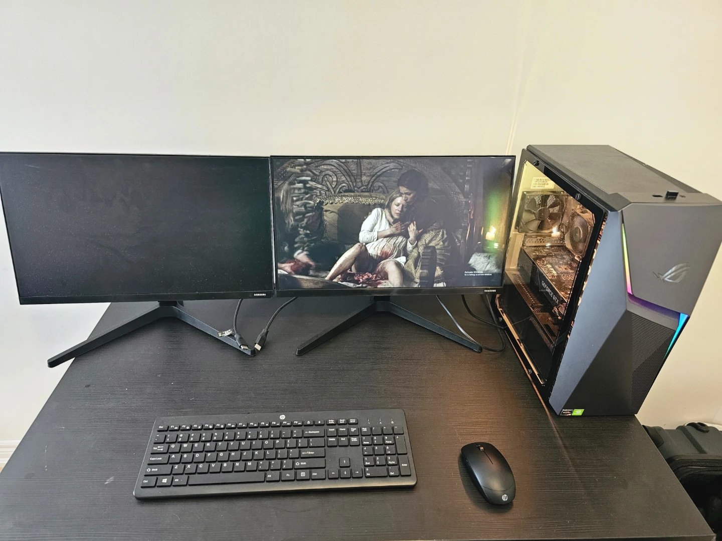 Samsung Monitor and Gaming PC Setup - photo 5