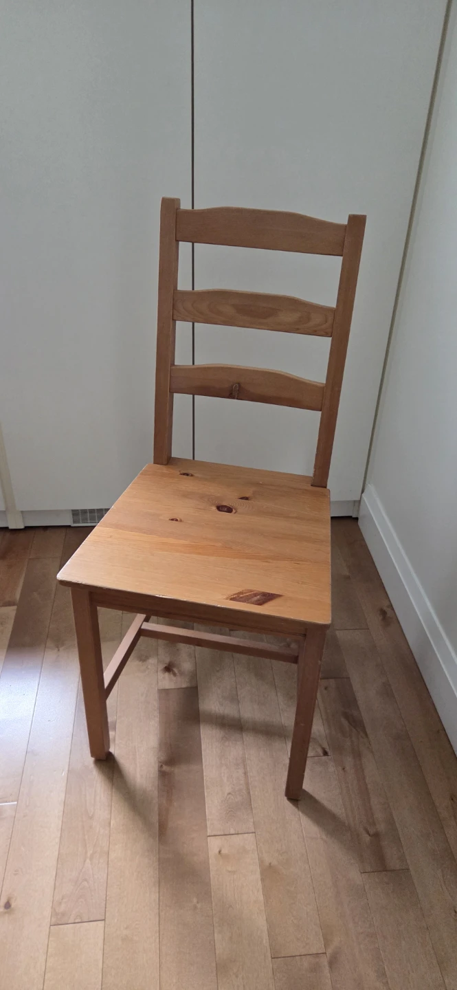 Wood Chair in Great shape