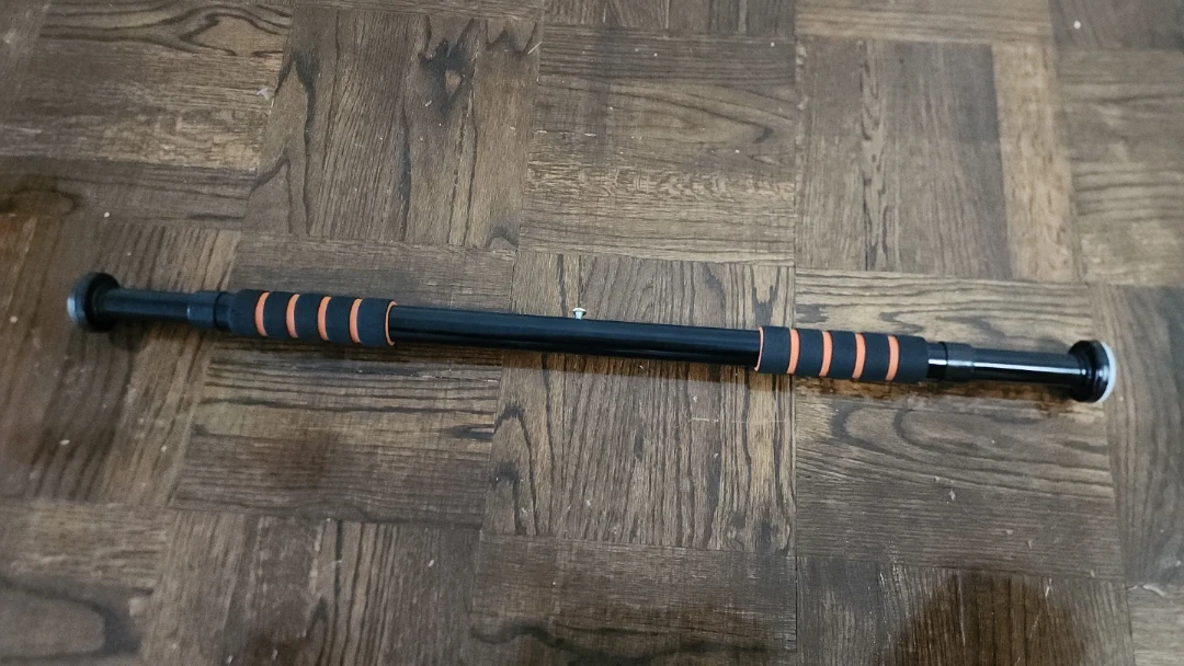 Adjustable Pull Up Bar