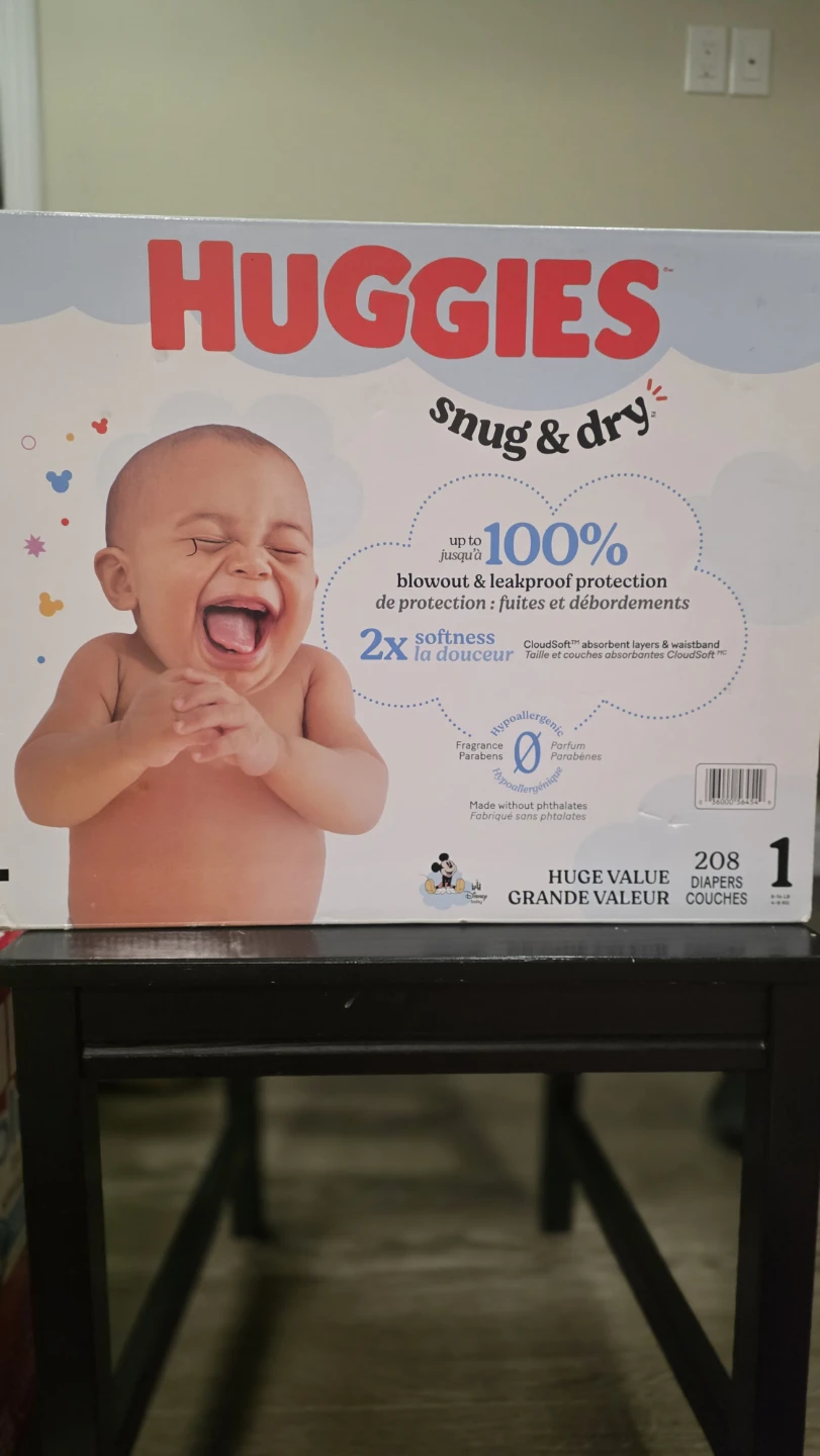 Huggies Snug & Dry Diapers Size 1 - 208 Count