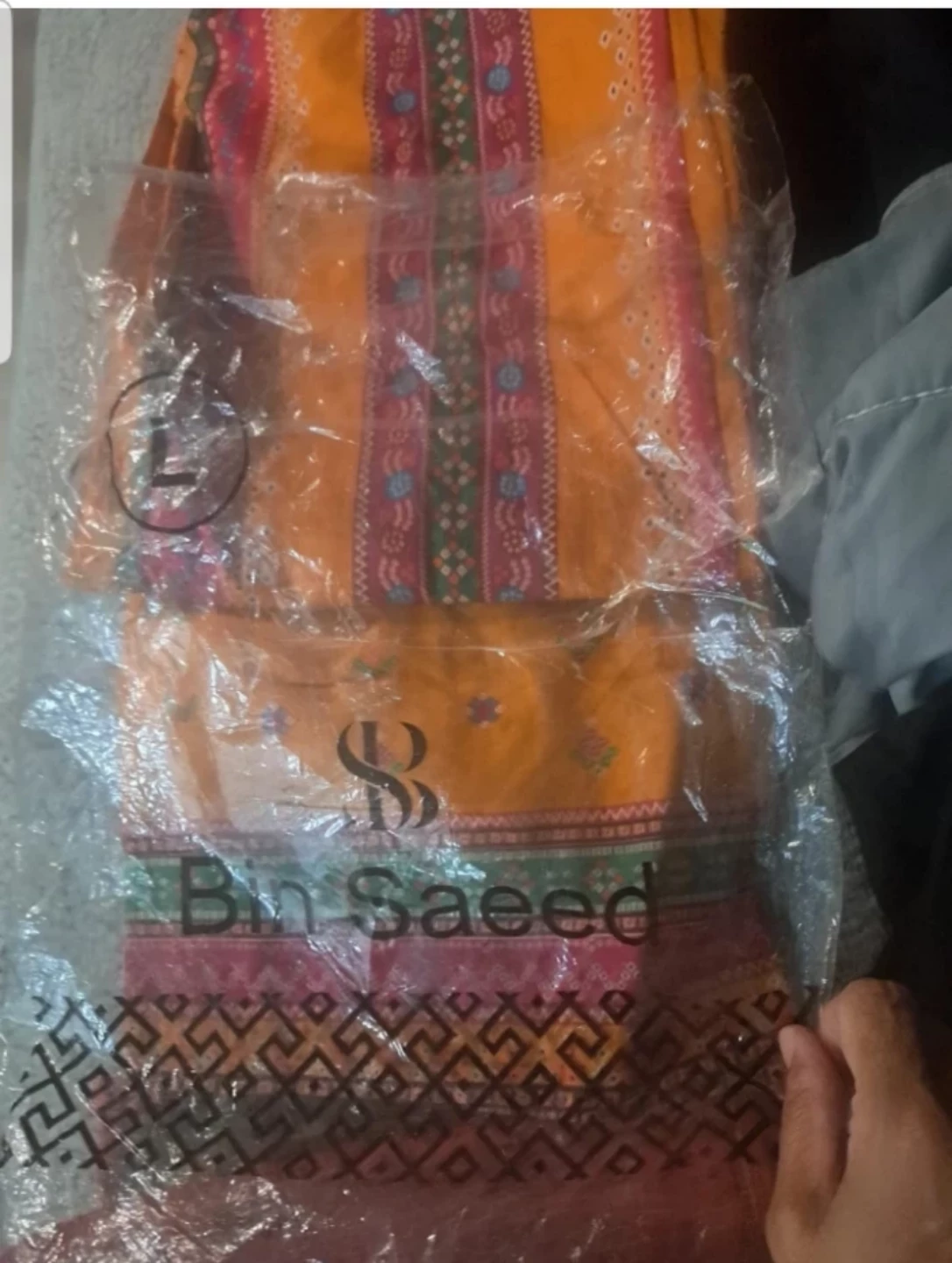 Bin Saeed Orange Print Kurta Shalwar Suit - Size L - photo 2