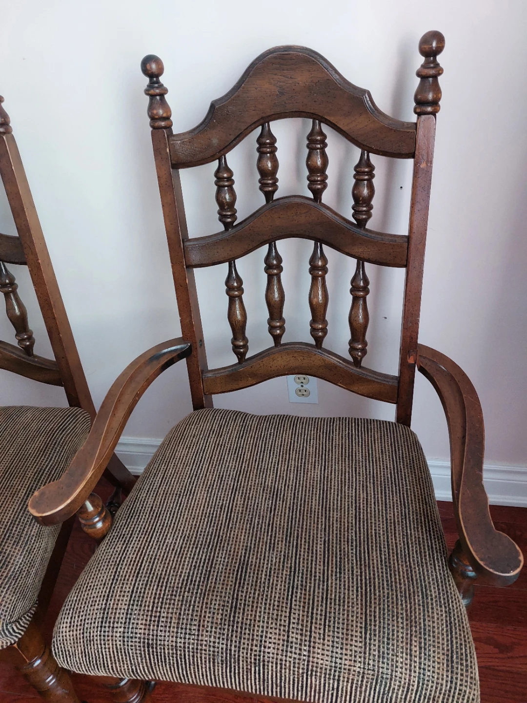 Wooden Dining Chairs (Set of 2) , Antique style. Real wood. - photo 5