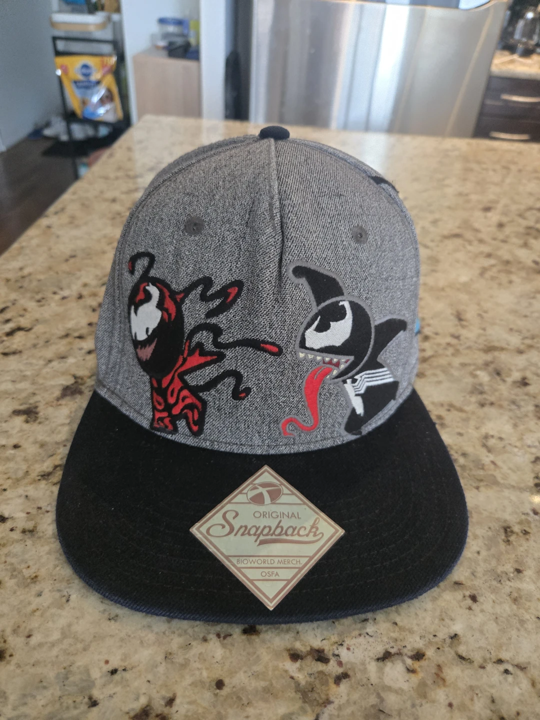 Bioworld Marvel Spiderman Venom Carnage Snapback Hat