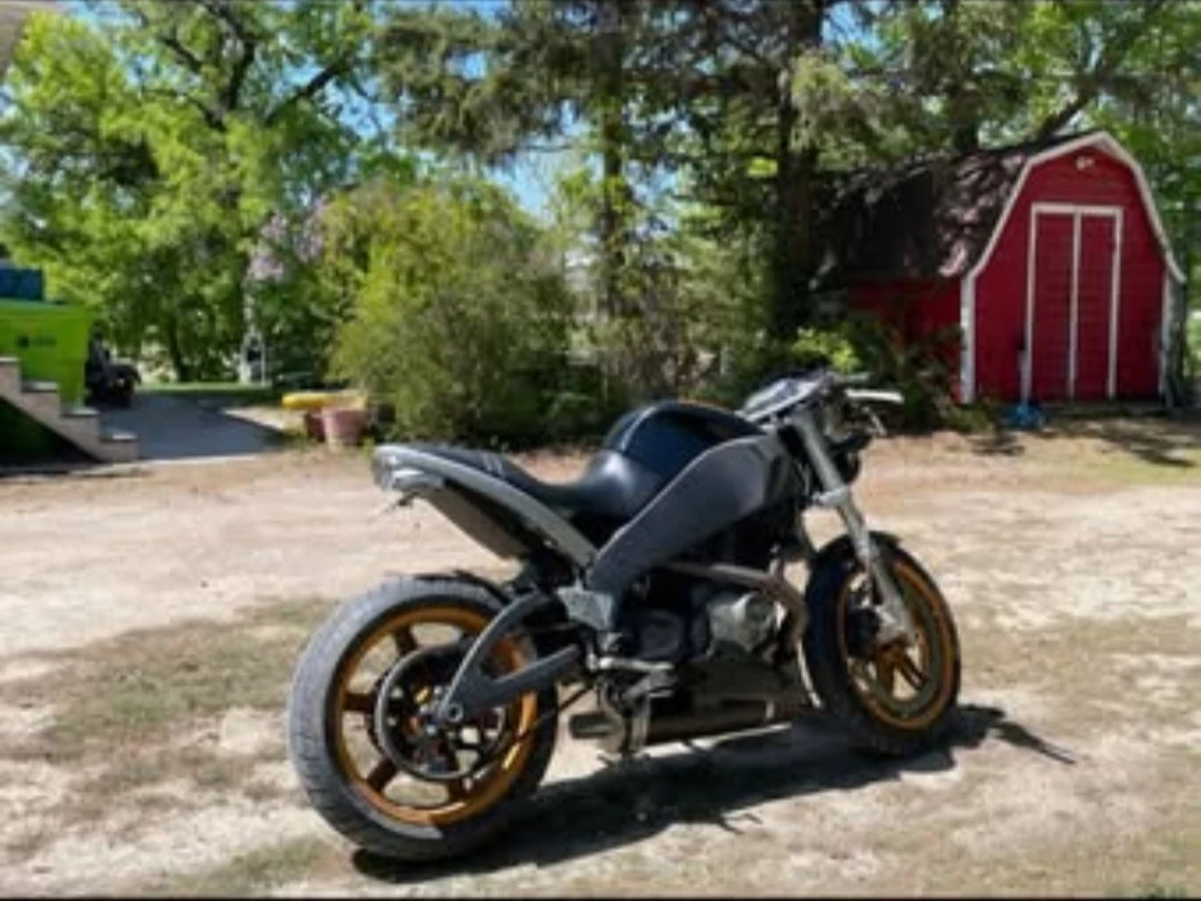 2004 Buell/Harley Davidson V-Twin Motorcycle - photo 5
