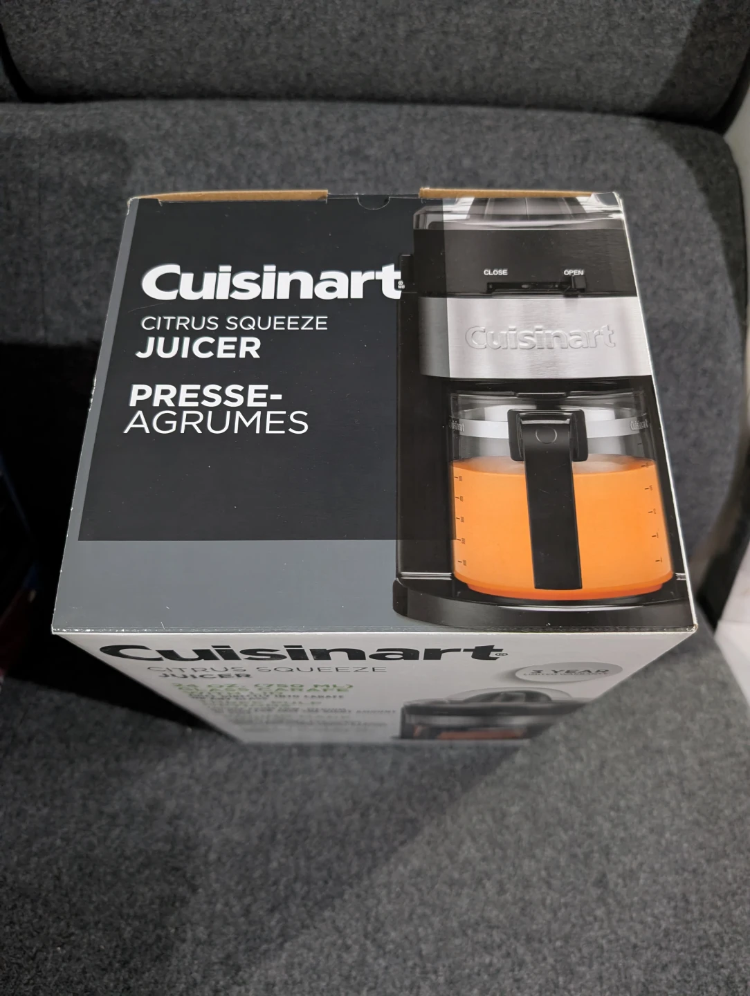 Cuisinart Citrus Squeeze Juicer (Brand New) - photo 3