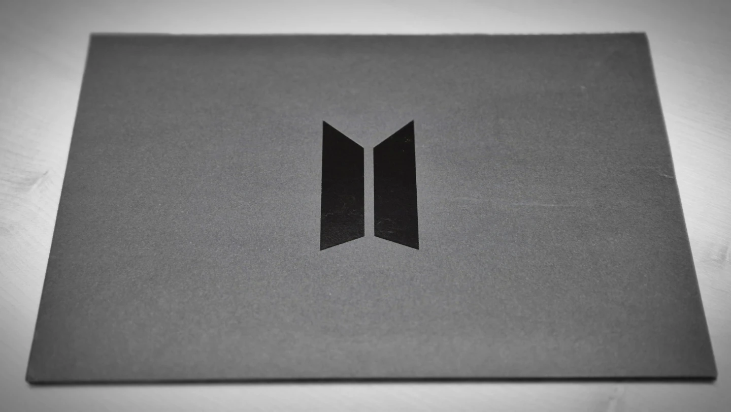 Official BTS 10th Anniversary Stamp Set (with Booklet) - photo 5