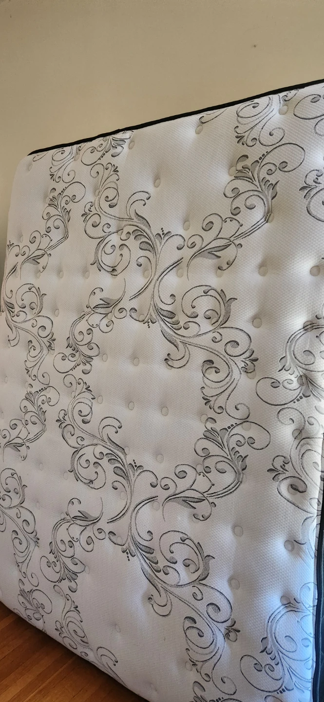 Tufted Queen Mattress 14" deep