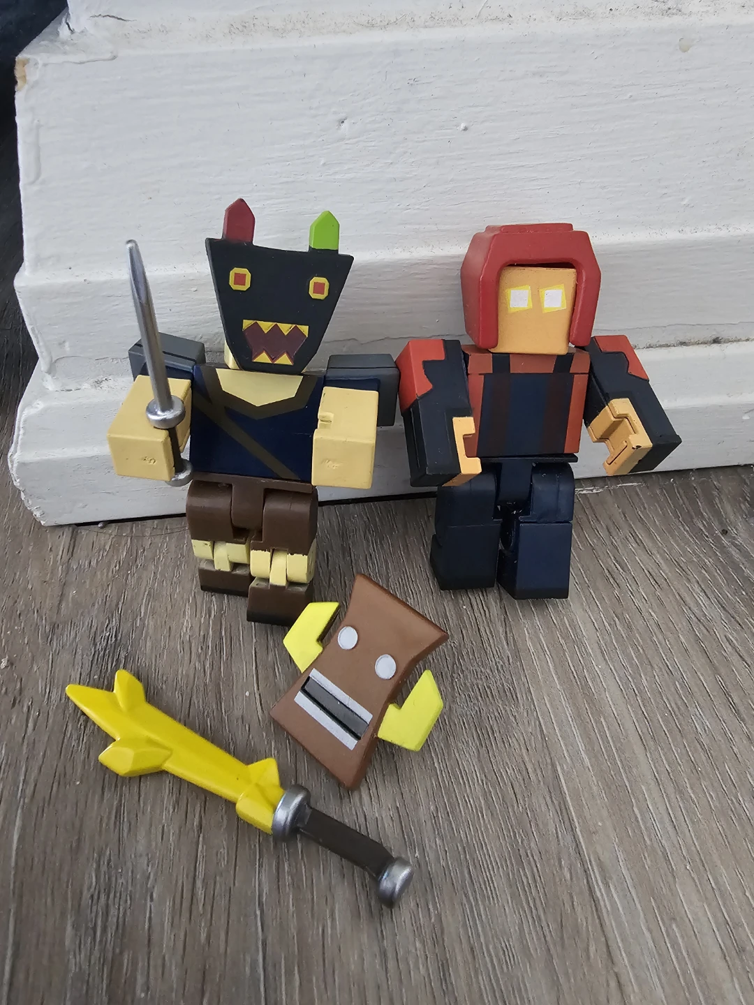 Action Figures with Accessories - photo 2
