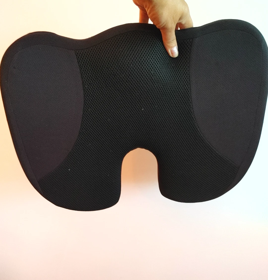 Black Ergonomic Seat Cushion